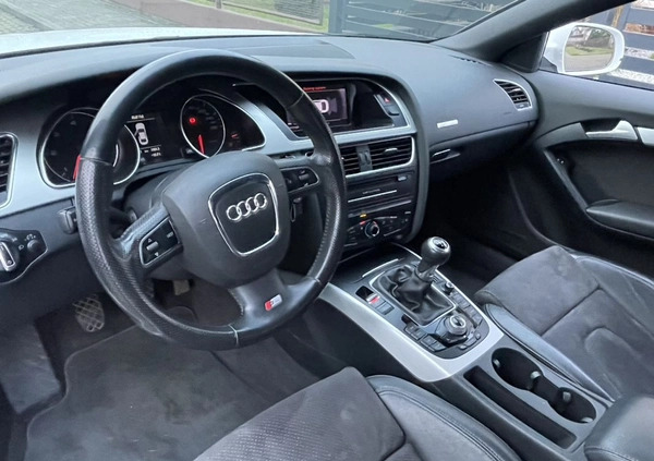 Audi A5 cena 49900 przebieg: 162000, rok produkcji 2010 z Gniezno małe 352